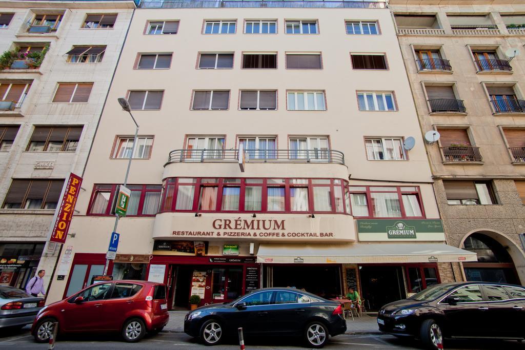 فندق Penzion Gremium براتسيلافا المظهر الخارجي الصورة